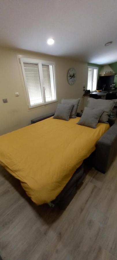 Logement Lumineux, Entierement Renove Avec Jardin Caumont-sur-Durance Dış mekan fotoğraf